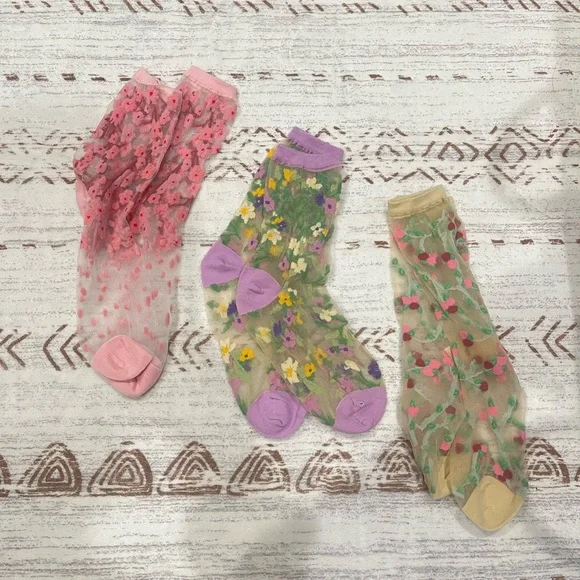 Sockcandy Colorful Floral Socks 3 pairs bundle - Picture 4 of 7
